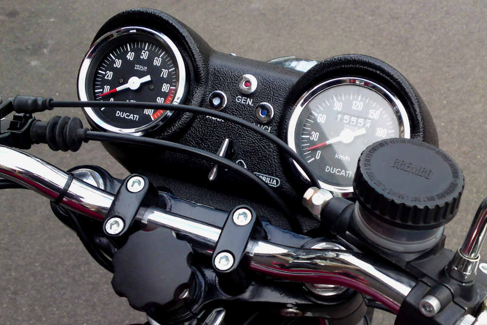 Ducati-750GT-TSW-01152
